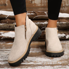 Calvora - Sophisticated Boots For City Commutes
