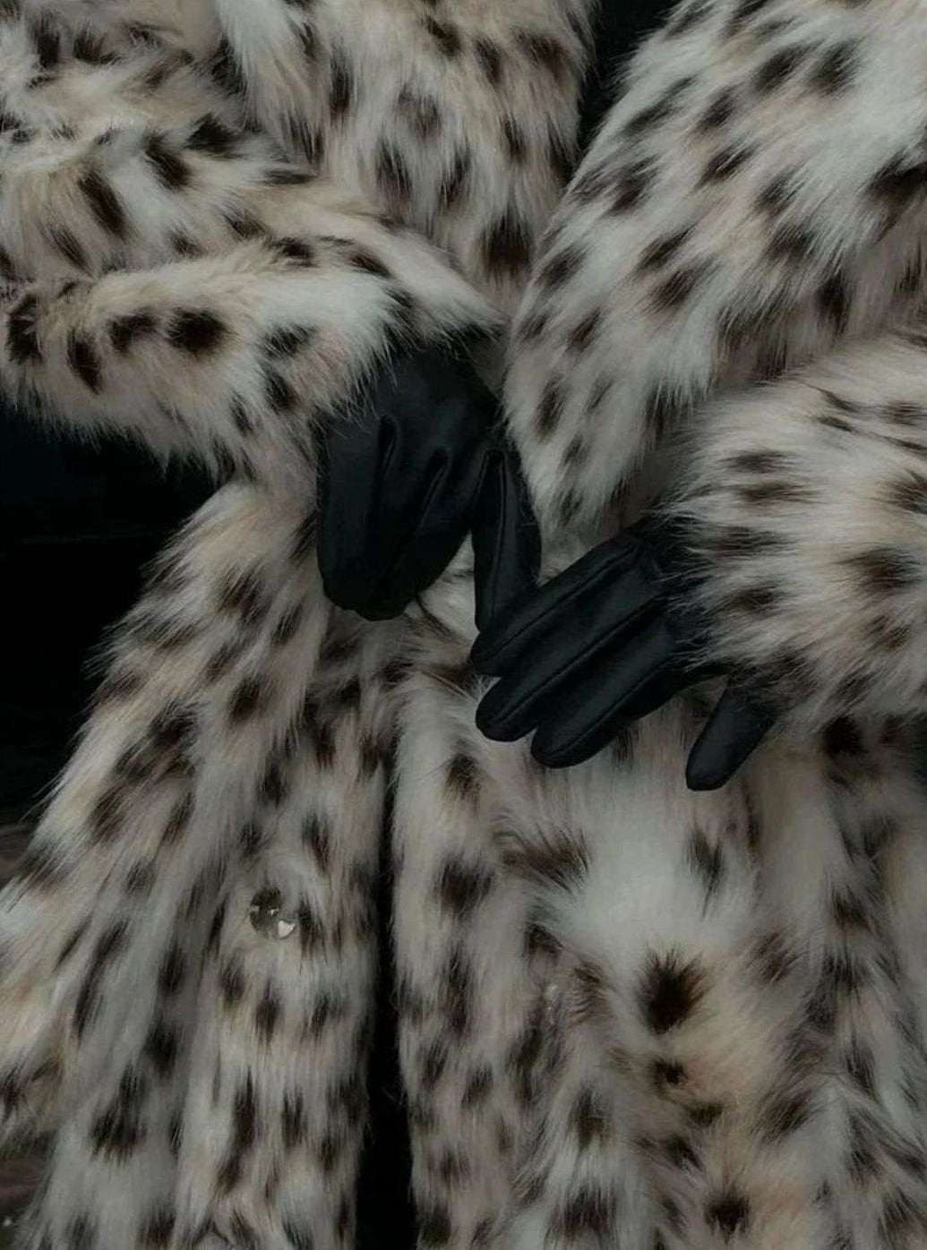 Ferosina - Faux Fur Leopard Print Coat Cold Weather Outings — view 4 of 7