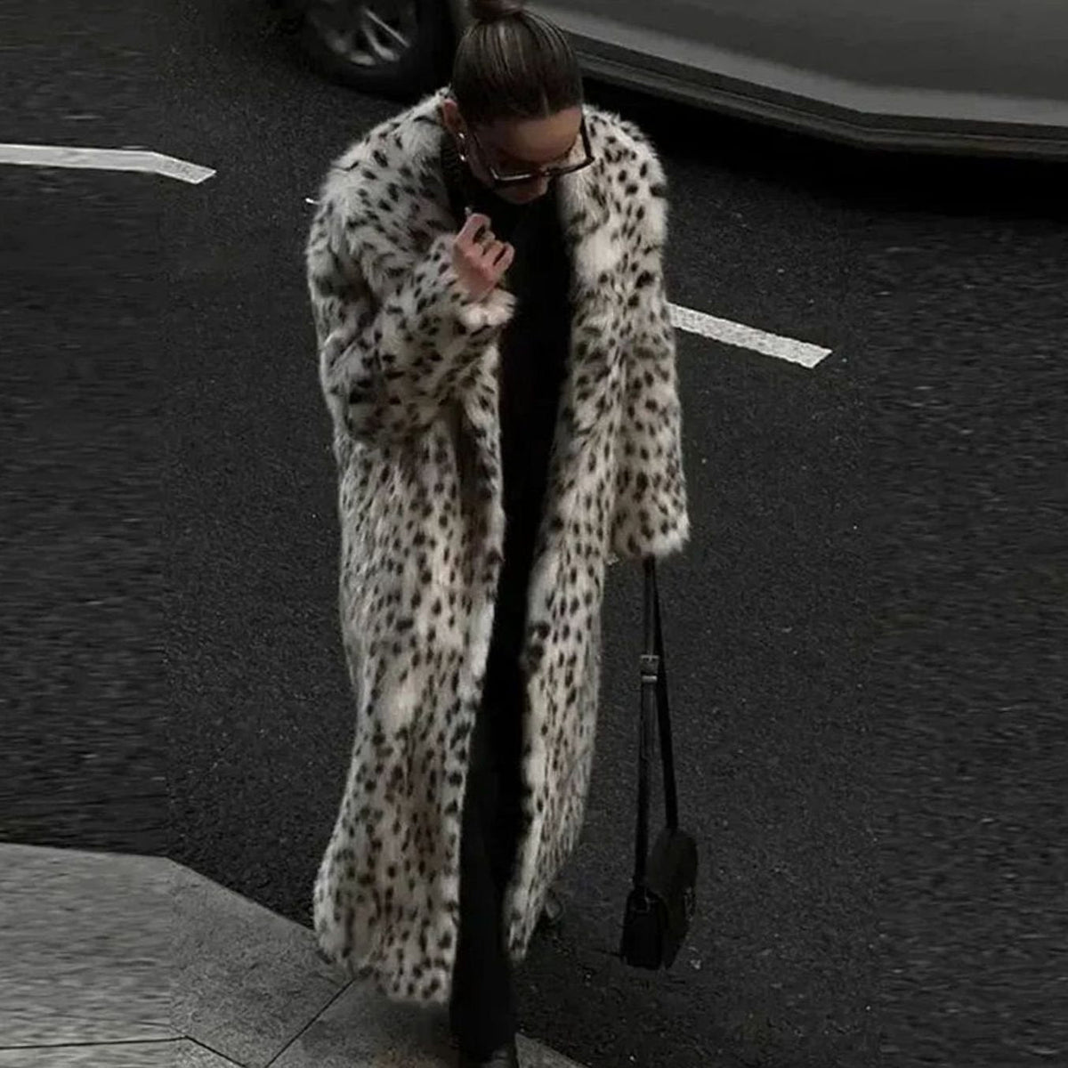 Ferosina - Faux Fur Leopard Print Coat Cold Weather Outings — view 7 of 7