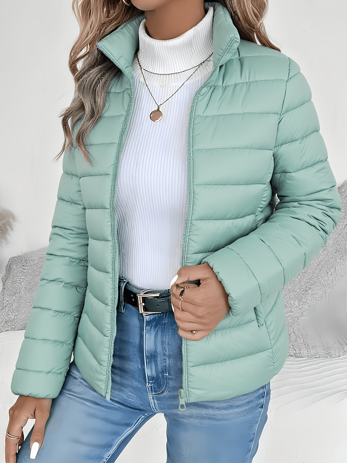 Frelia - Lightweight Puffer Jacket For Everyday Cold Weather — view 4 of 5